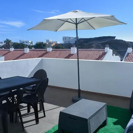 A Un Salto Del Mar Wifi Ла-Марета